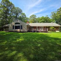9 Cliff Rd - Photo 1 of 1