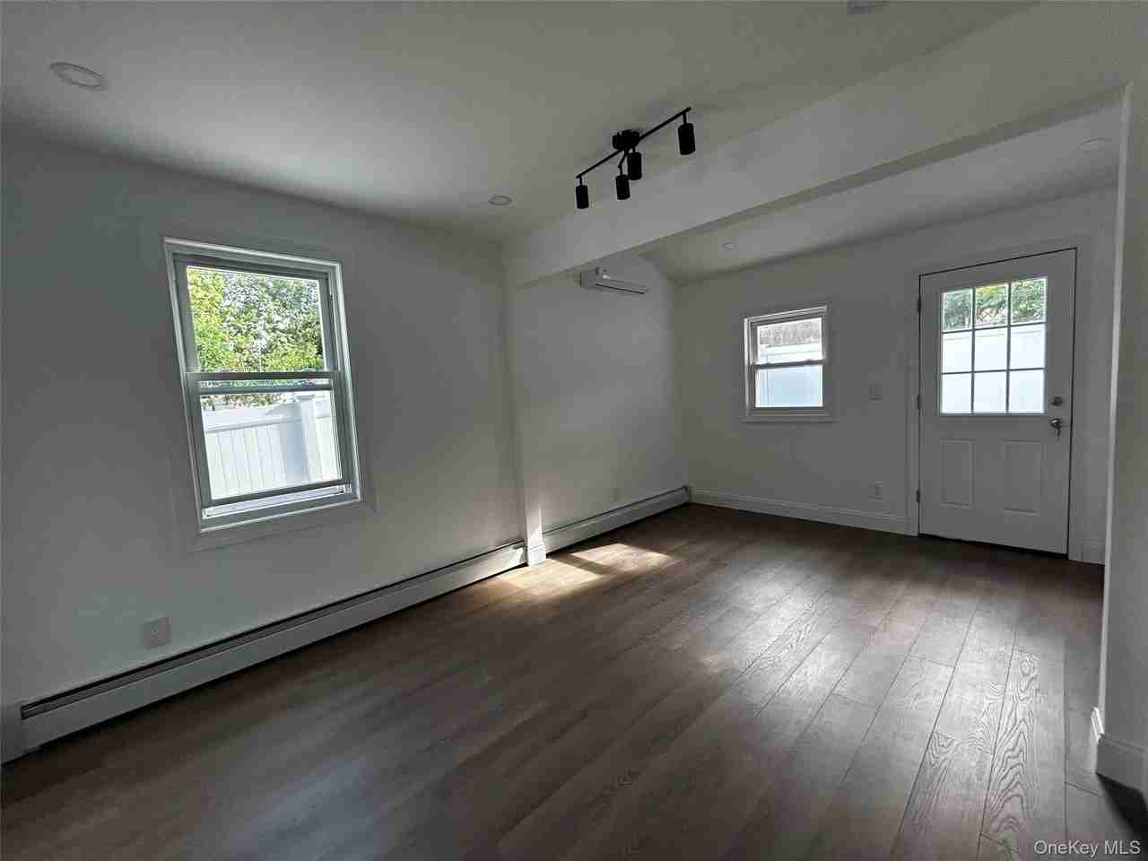 6446 217th St #2FL - Photo 3 of 6
