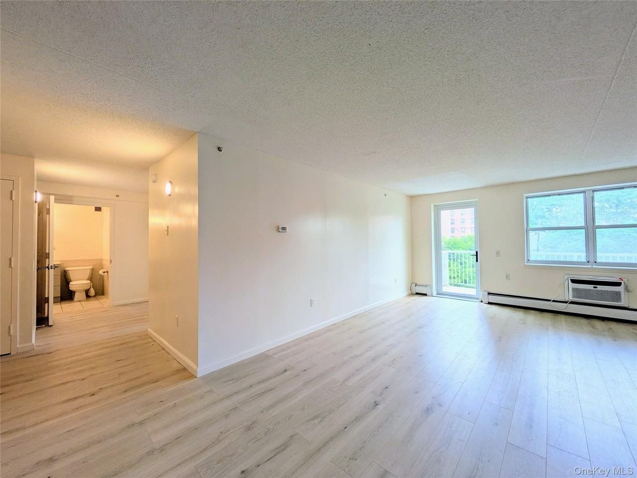 221 Beach 80th St - Photo 4 of 15