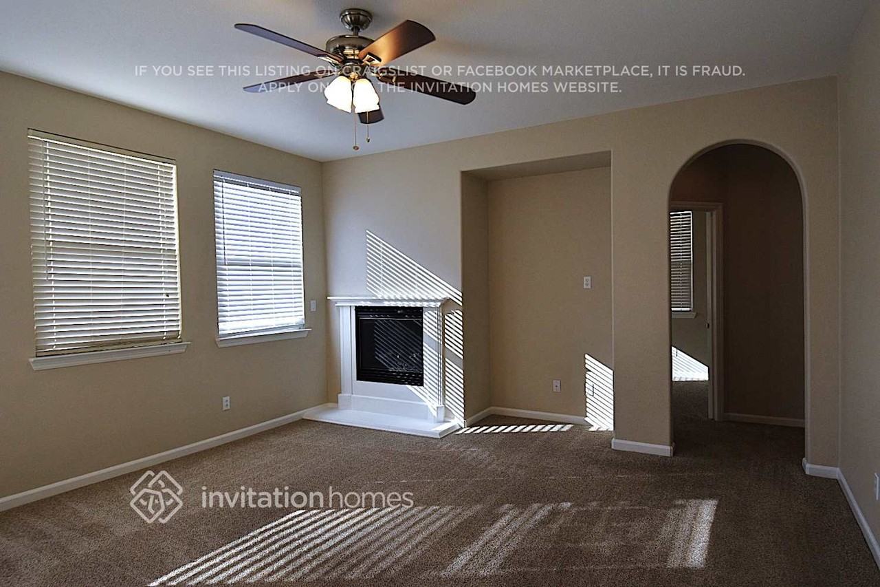 8252 Grisham Way - Photo 7 of 23