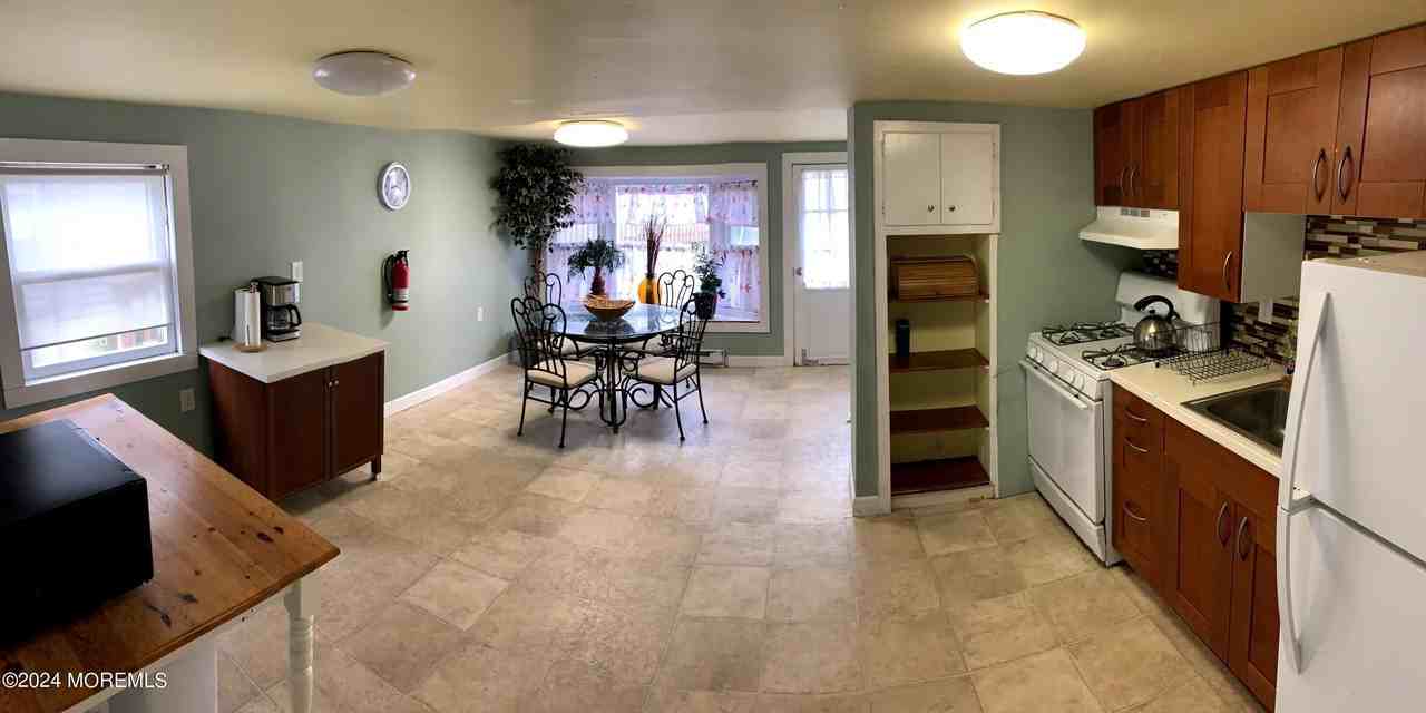 425 1st Ave - Photo 2 of 17