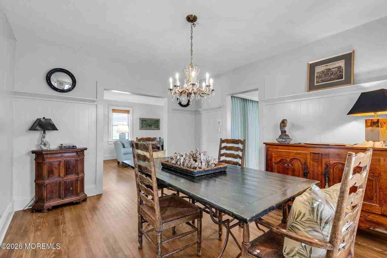 204 Monroe Ave - Photo 7 of 12
