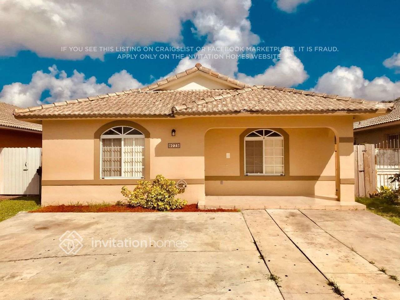 9775 Nw 126th Ter - Photo 2 of 14