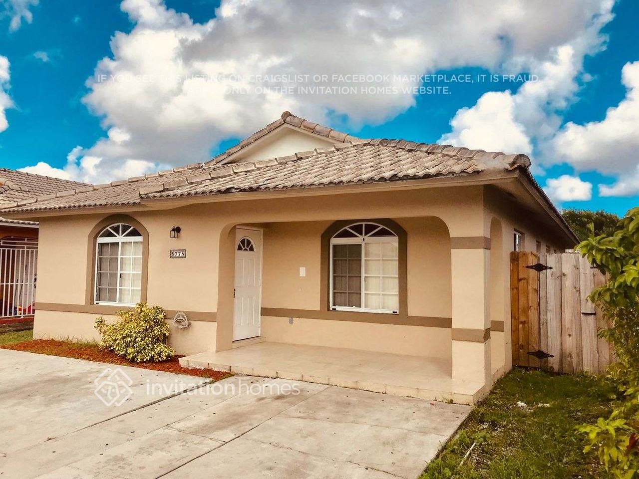 9775 Nw 126th Ter - Photo 3 of 14