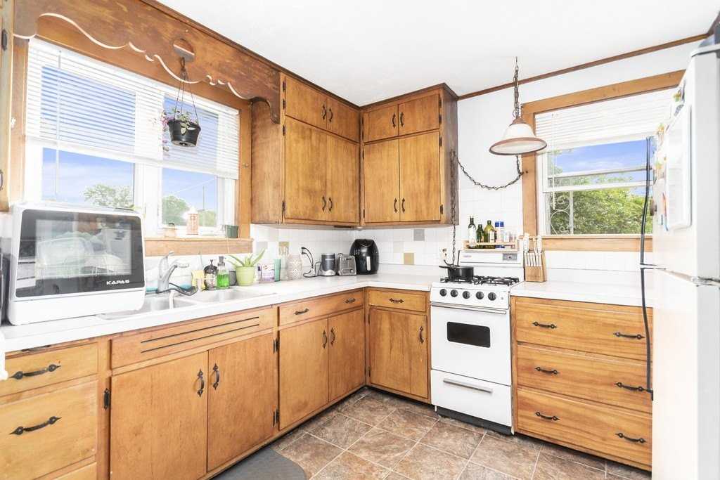 202 N Main St #1 - Photo 5 of 14