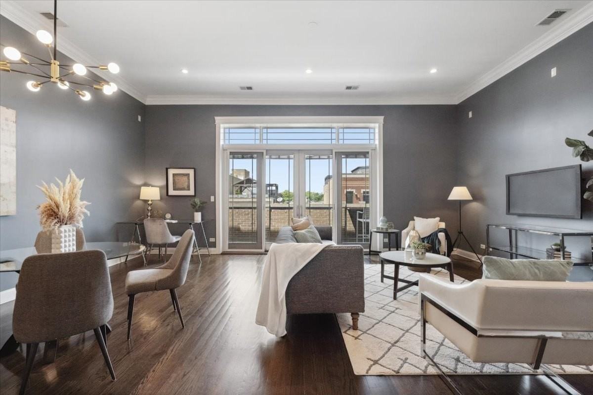 1423 W Belmont Ave #4 - Photo 4 of 36
