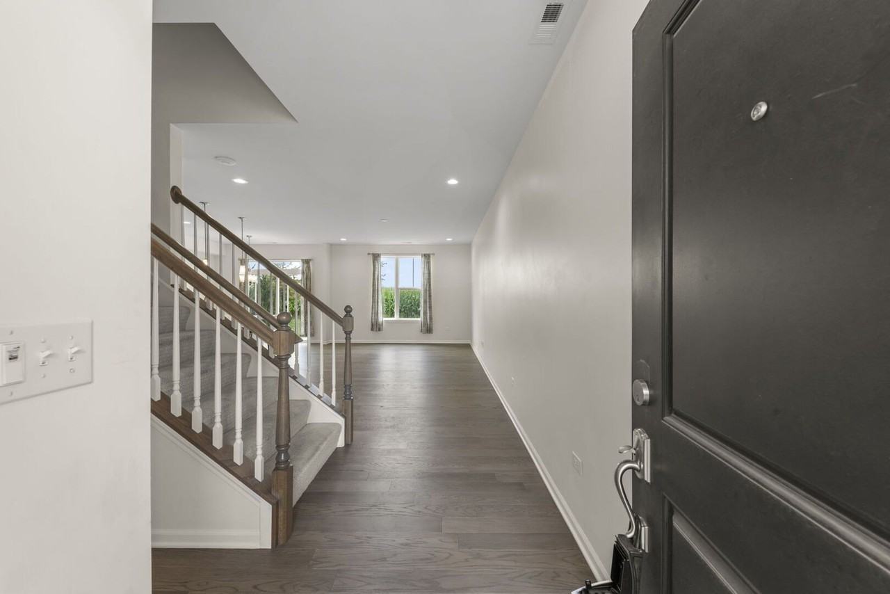 4200 Calder Ln - Photo 2 of 22