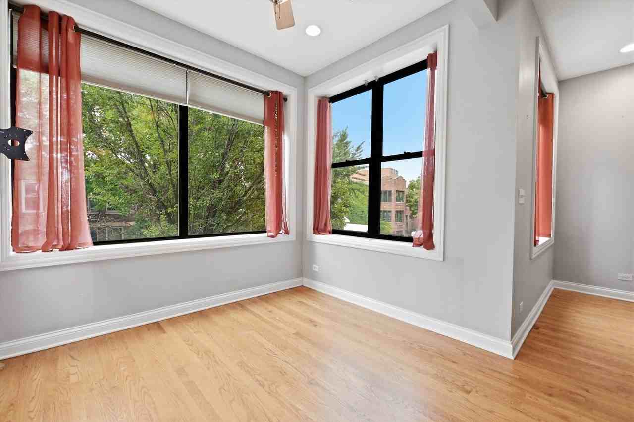 2610 W Iowa St #2F - Photo 6 of 15