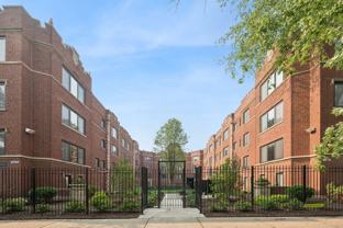 1333 W Estes Ave #2A - Photo 1 of 1