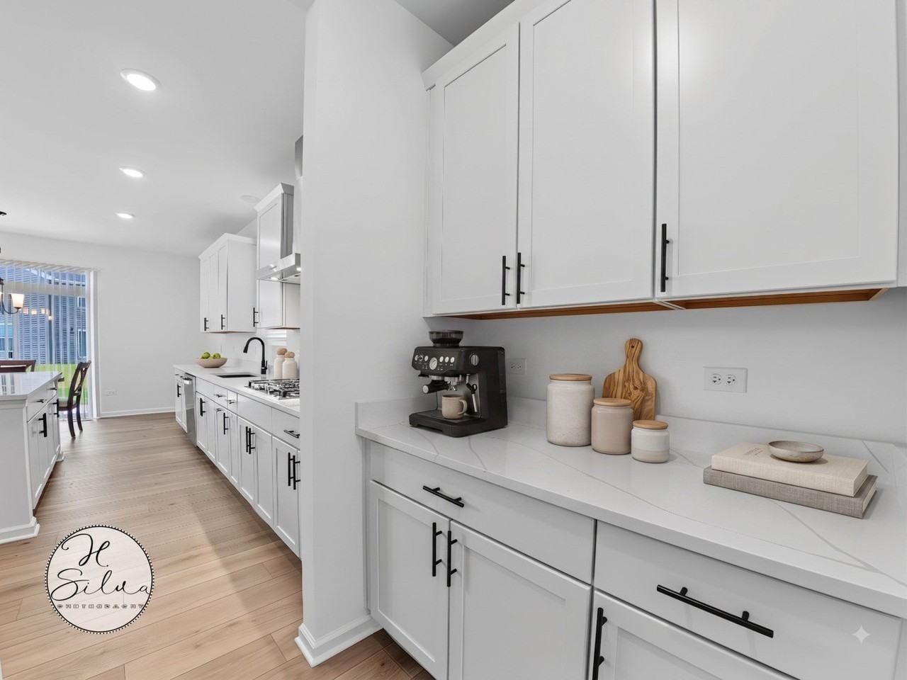10784 Saxony St - Photo 6 of 26