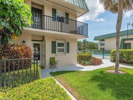 featured image of 600 Valley Stream Dr #F6