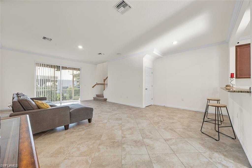 2707 Blossom Way - Photo 5 of 27