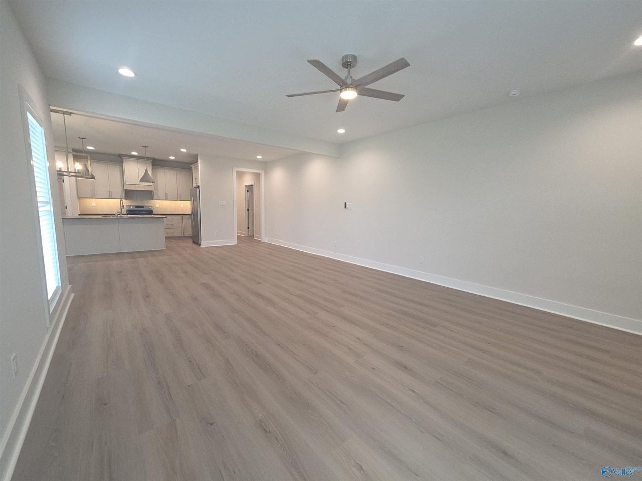 2909 9th Ave Sw - Photo 4 of 16