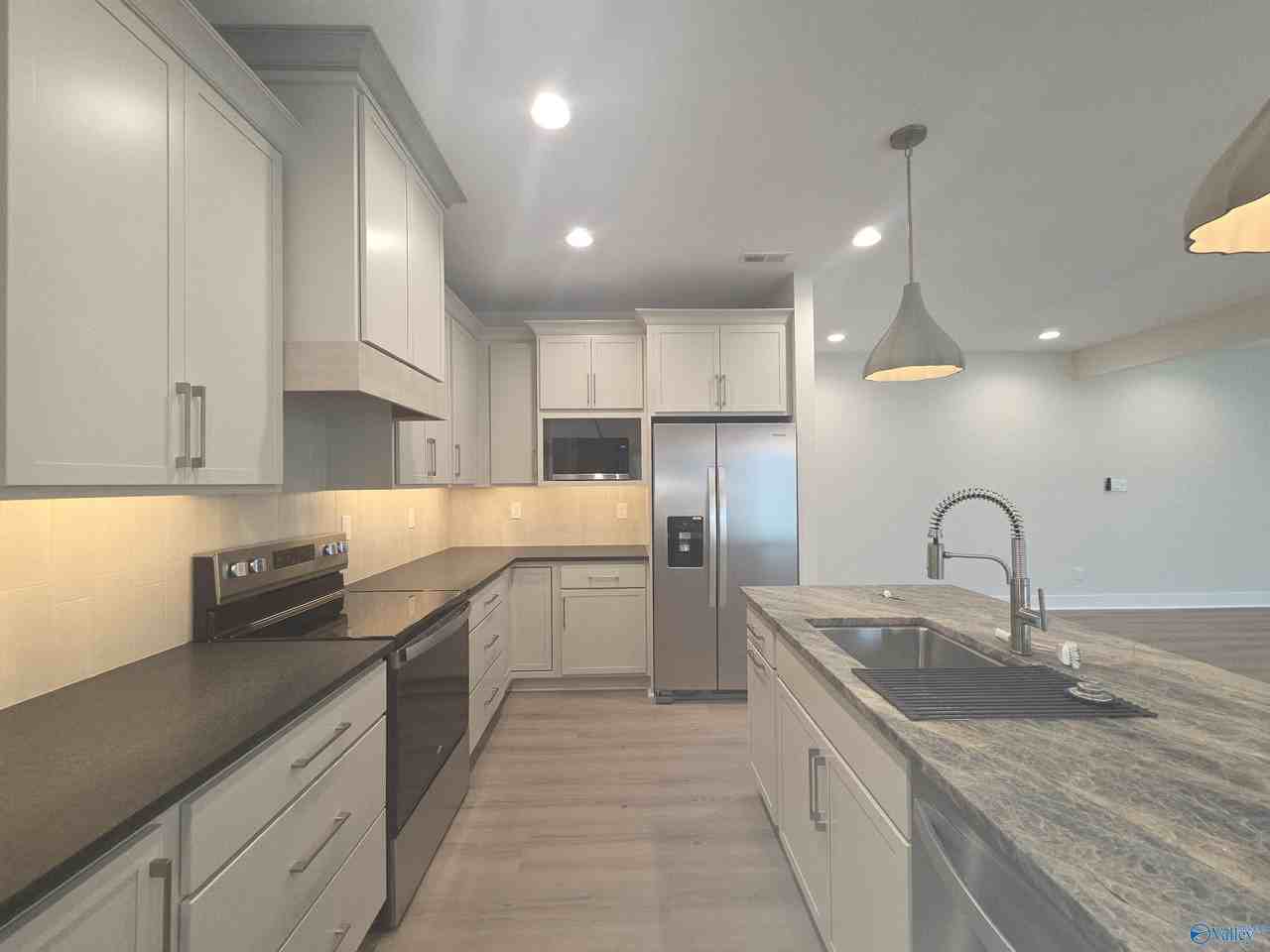 2909 9th Ave Sw - Photo 5 of 16