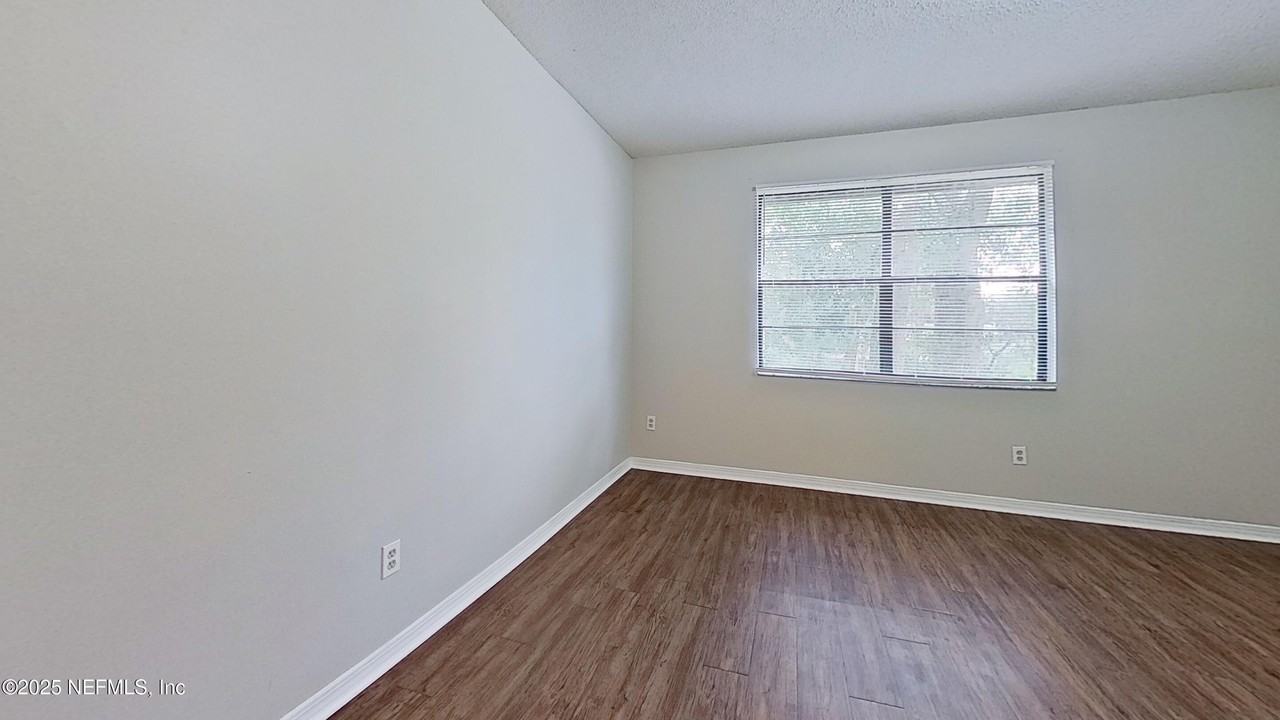 477 Crabapple Ct #C - Photo 7 of 11