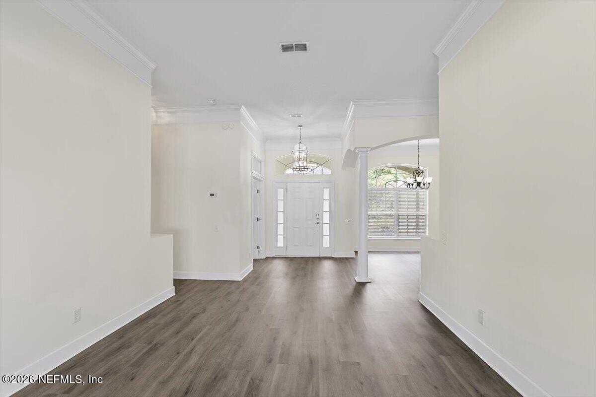 8884 Hampton Landing Dr E - Photo 7 of 36