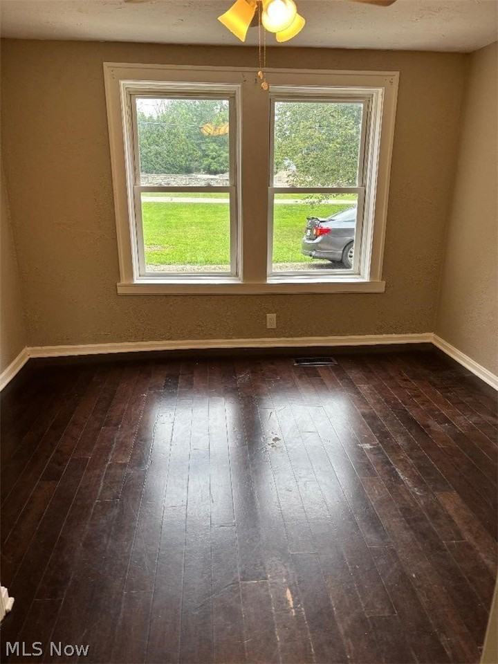 7049 Mulberry Rd #I - Photo 5 of 11