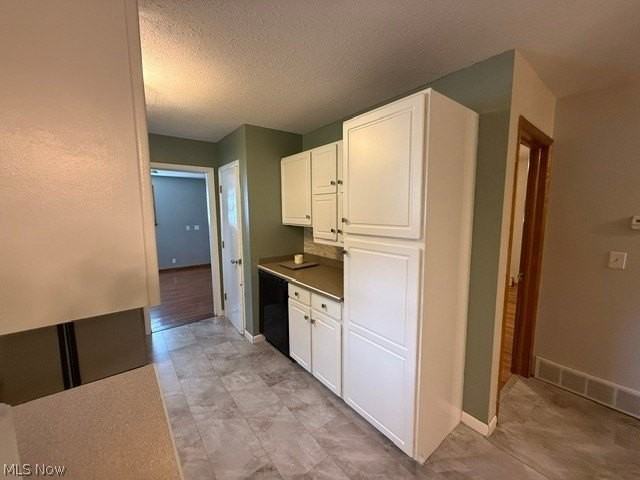 5965 South Dr - Photo 3 of 15