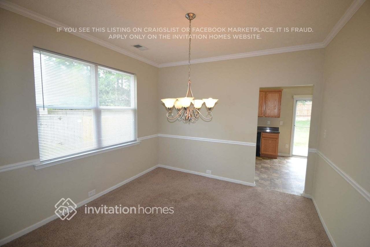 250 Silver Arrow Cir - Photo 5 of 12
