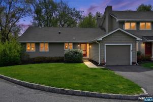 featured image of 9 Parsons Ct