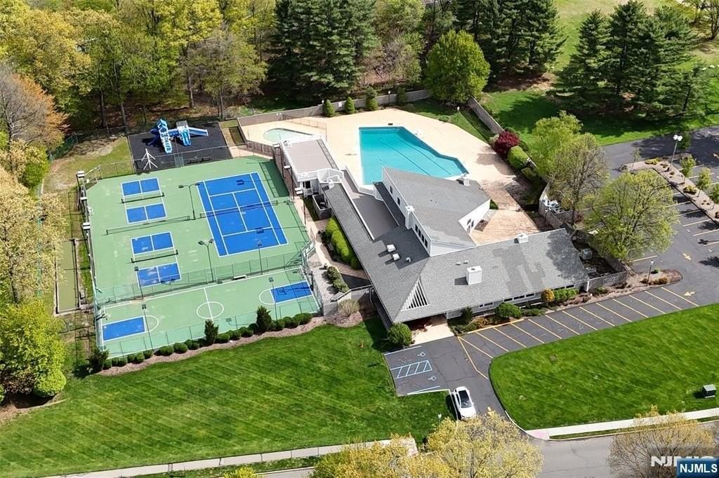 9 Parsons Ct - Photo 3 of 5