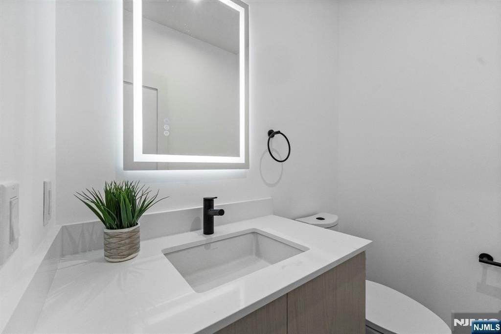 223 Main St #A - Photo 7 of 16