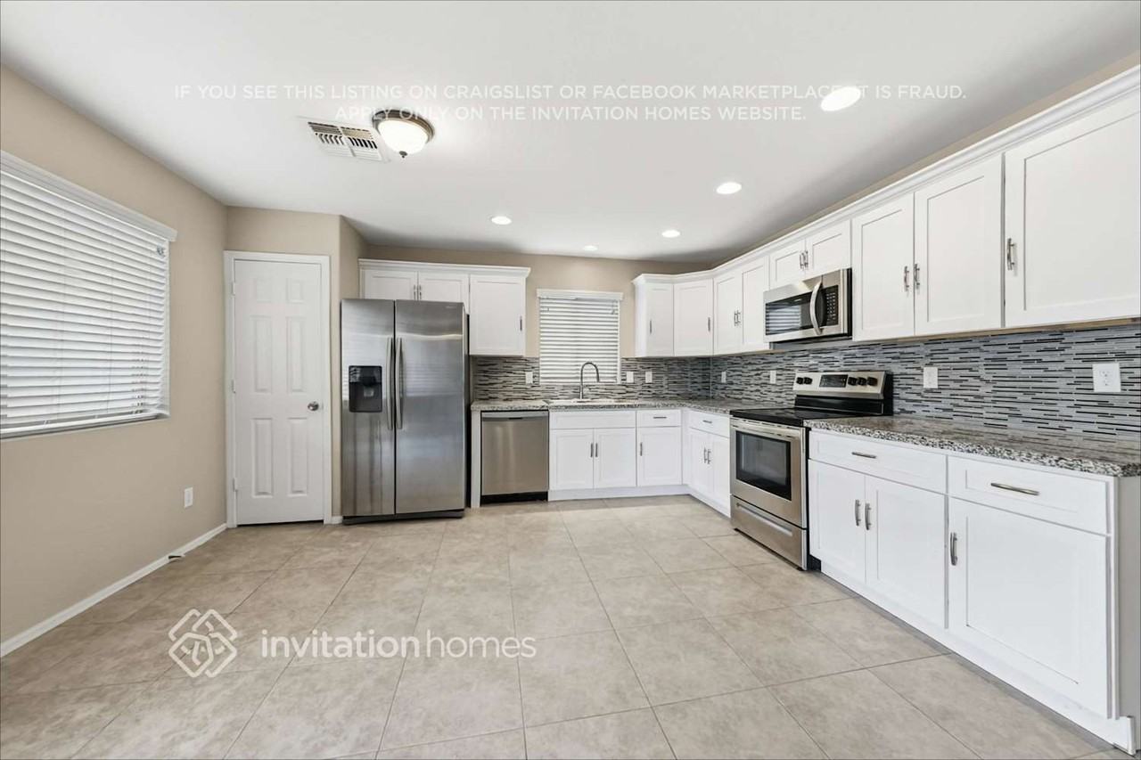 3217 W Santa Cruz Ave - Photo 6 of 20