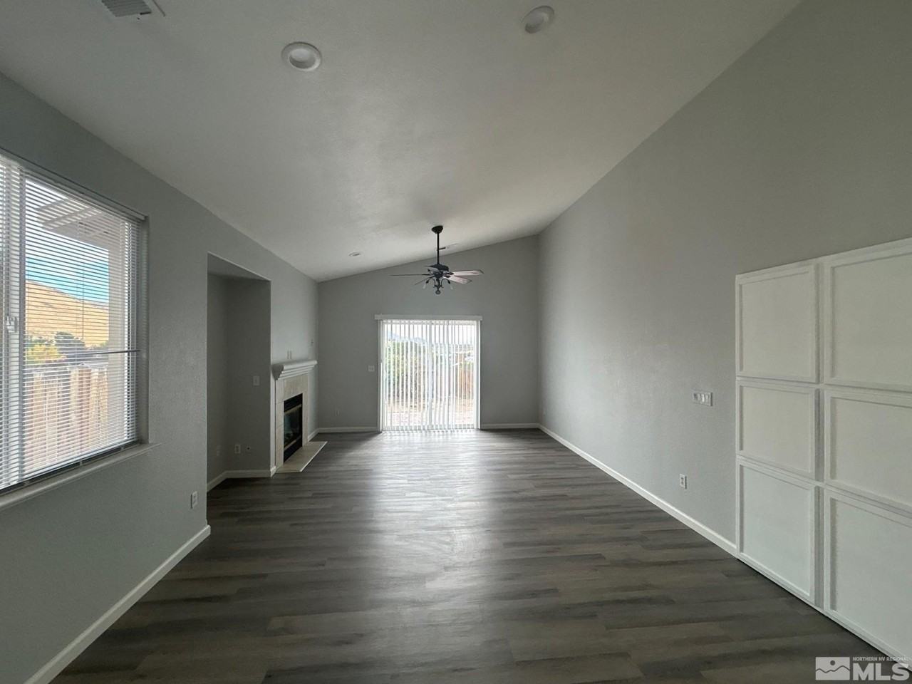 2841 Granville Dr - Photo 3 of 22