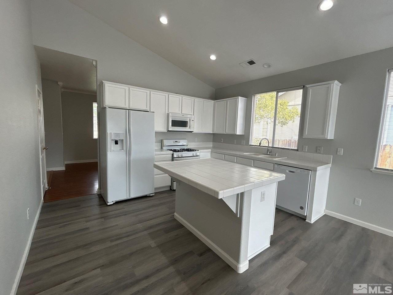 2841 Granville Dr - Photo 5 of 22
