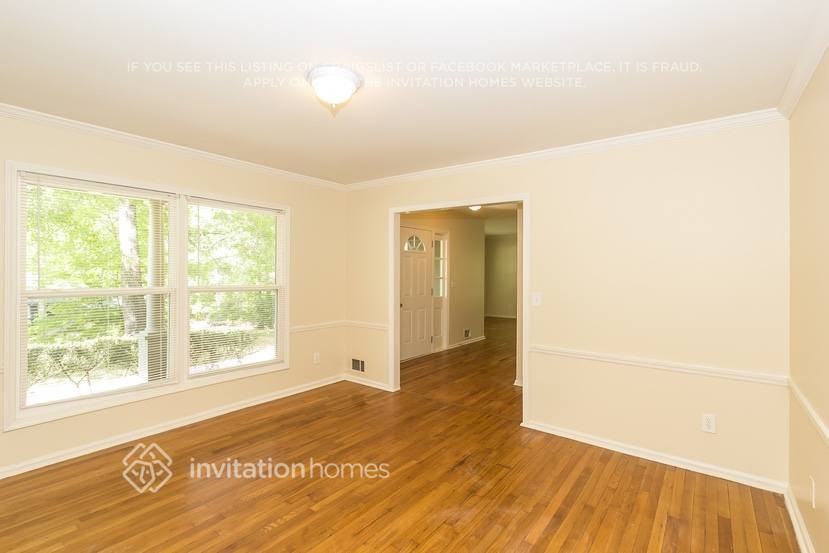 5100 Greentree Trl - Photo 4 of 19