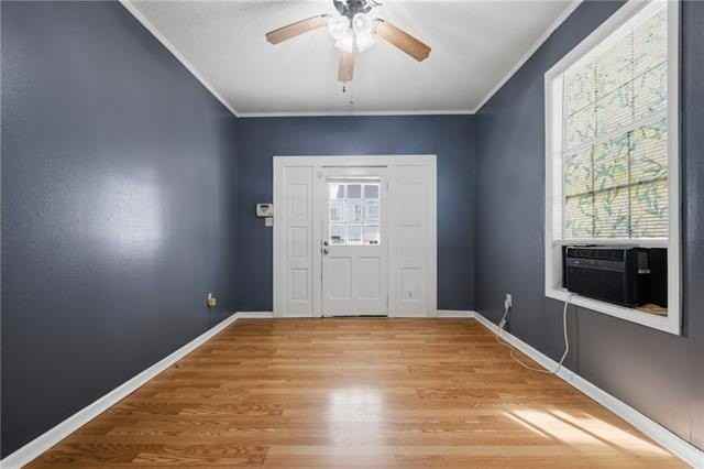 1708 S Lopez St - Photo 2 of 11