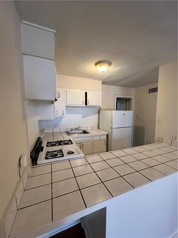 3550 Coliseum St #3 - Photo 3 of 11