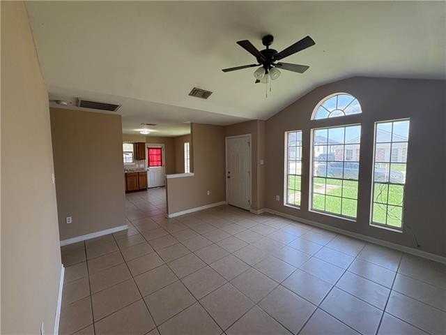 9100 Titans Dr - Photo 3 of 11