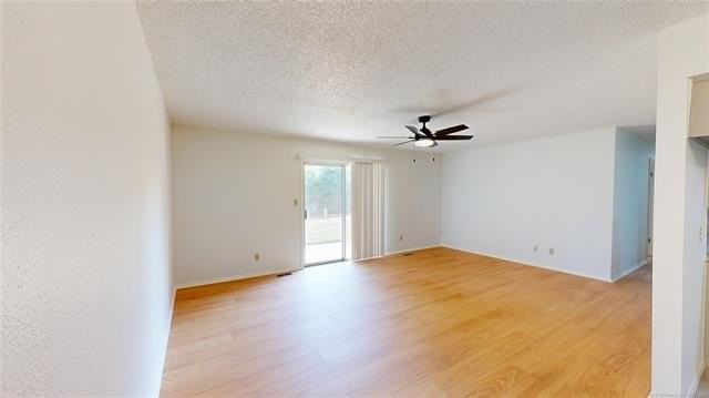 503 W C St - Photo 6 of 30