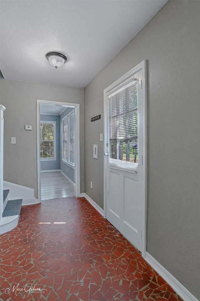 3308 Alexander Ave - Photo 7 of 23