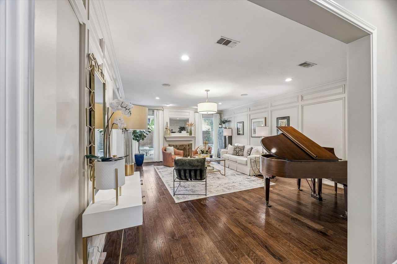 27 Cedarwing Ln - Photo 7 of 34