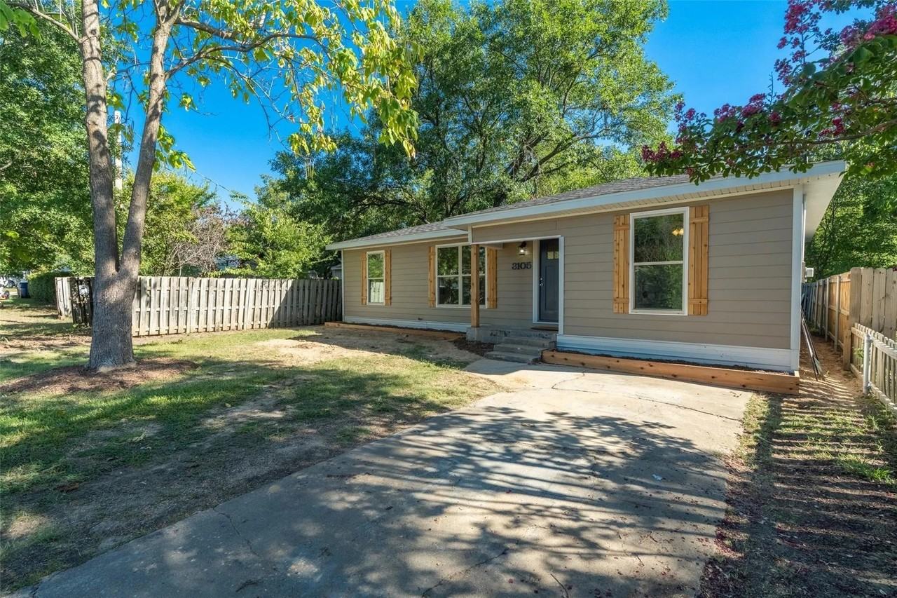 3105 Mitchell St - Photo 2 of 18