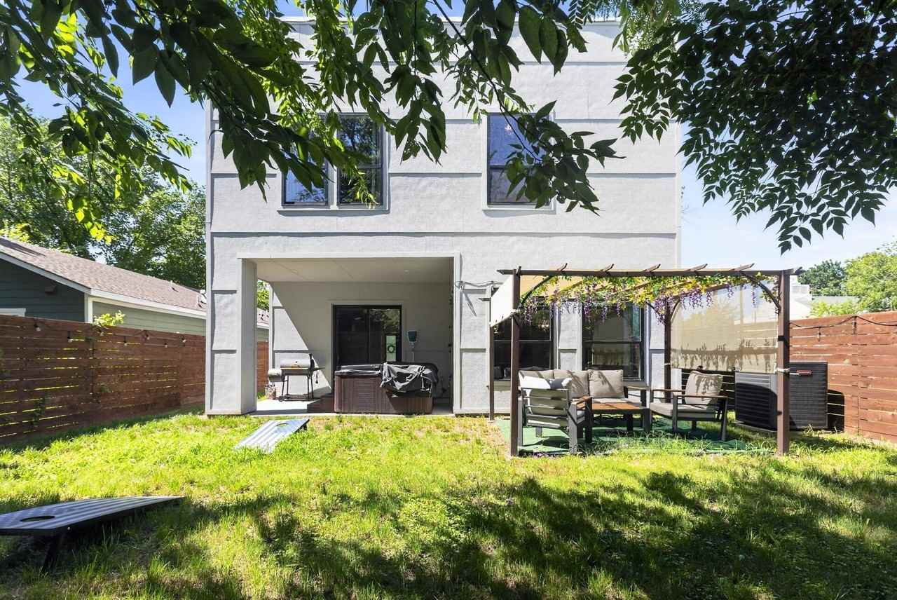 1704 Mcbroom St - Photo 6 of 36