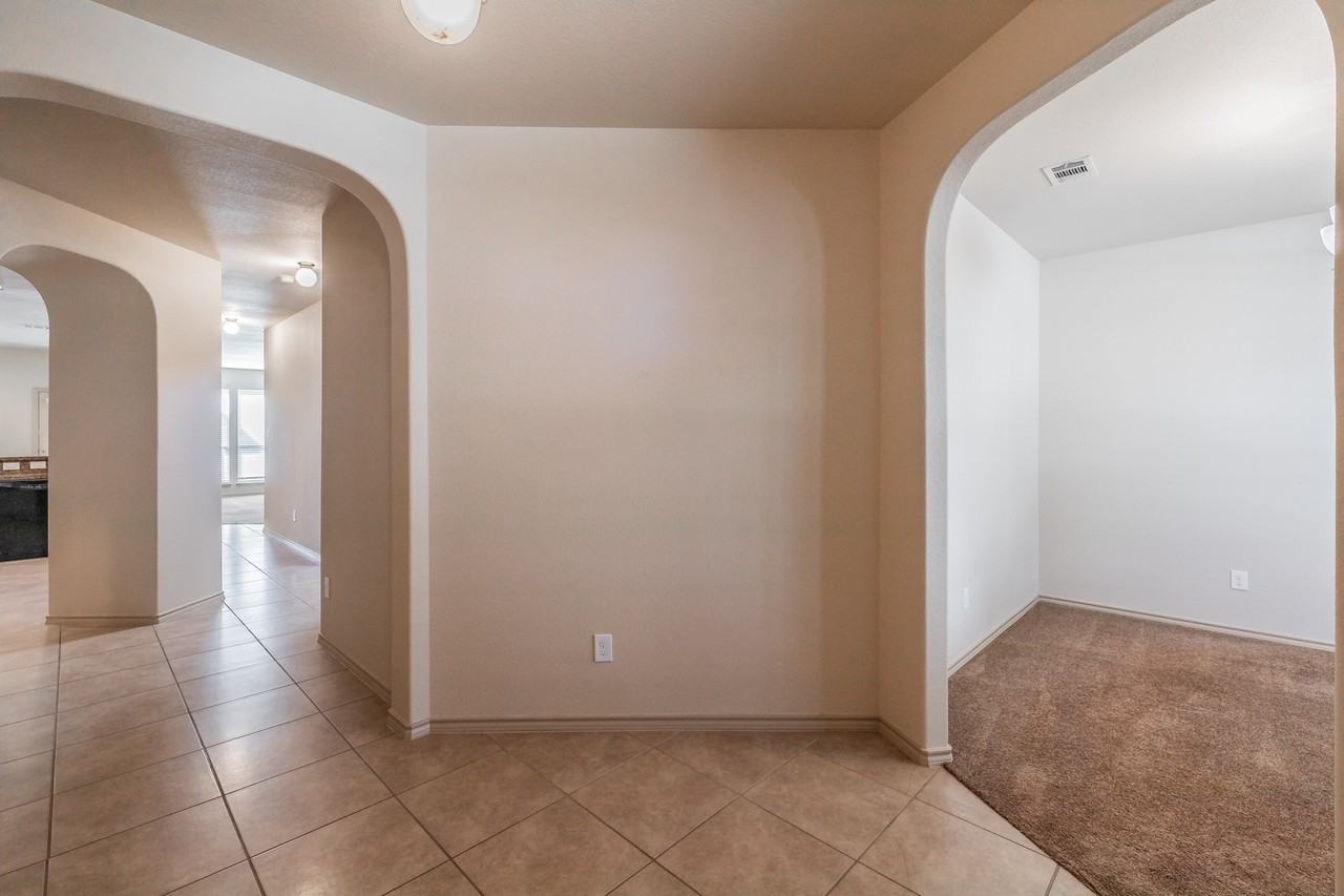 10844 Irish Glen Trl - Photo 3 of 40