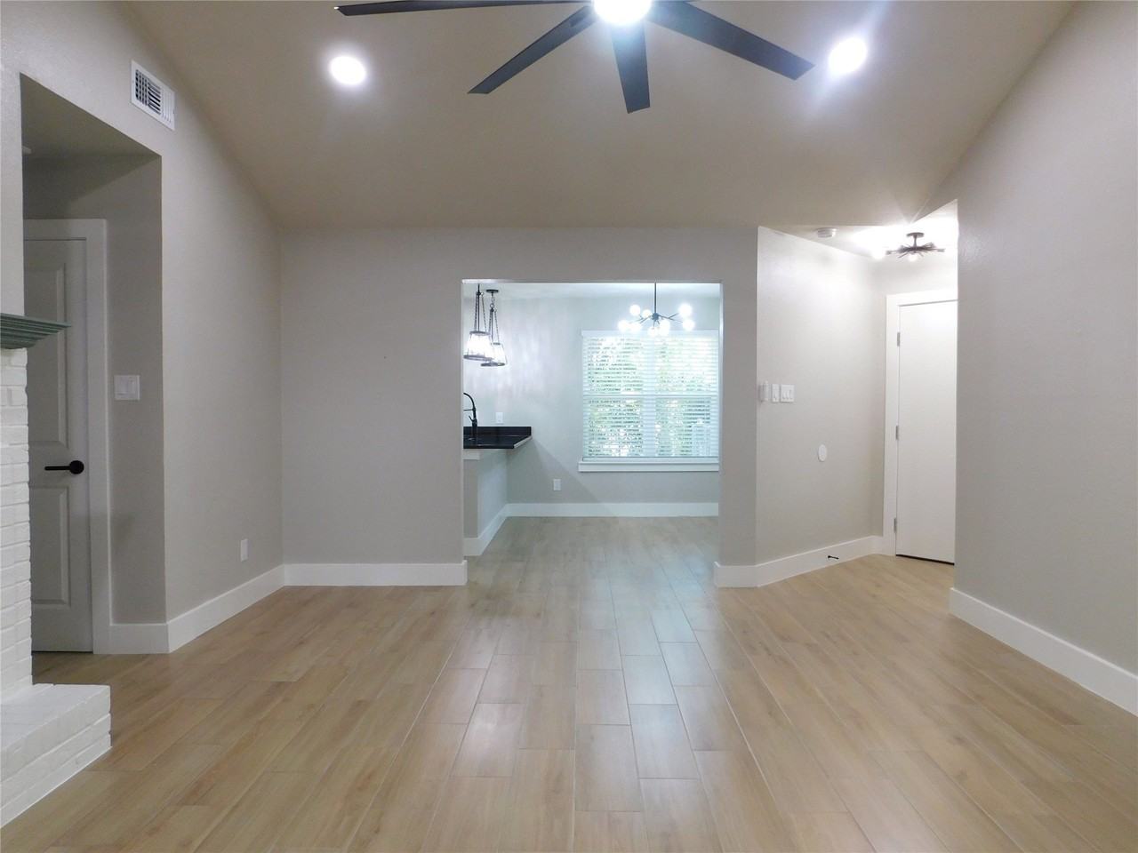 404 Woodson Cir - Photo 5 of 31