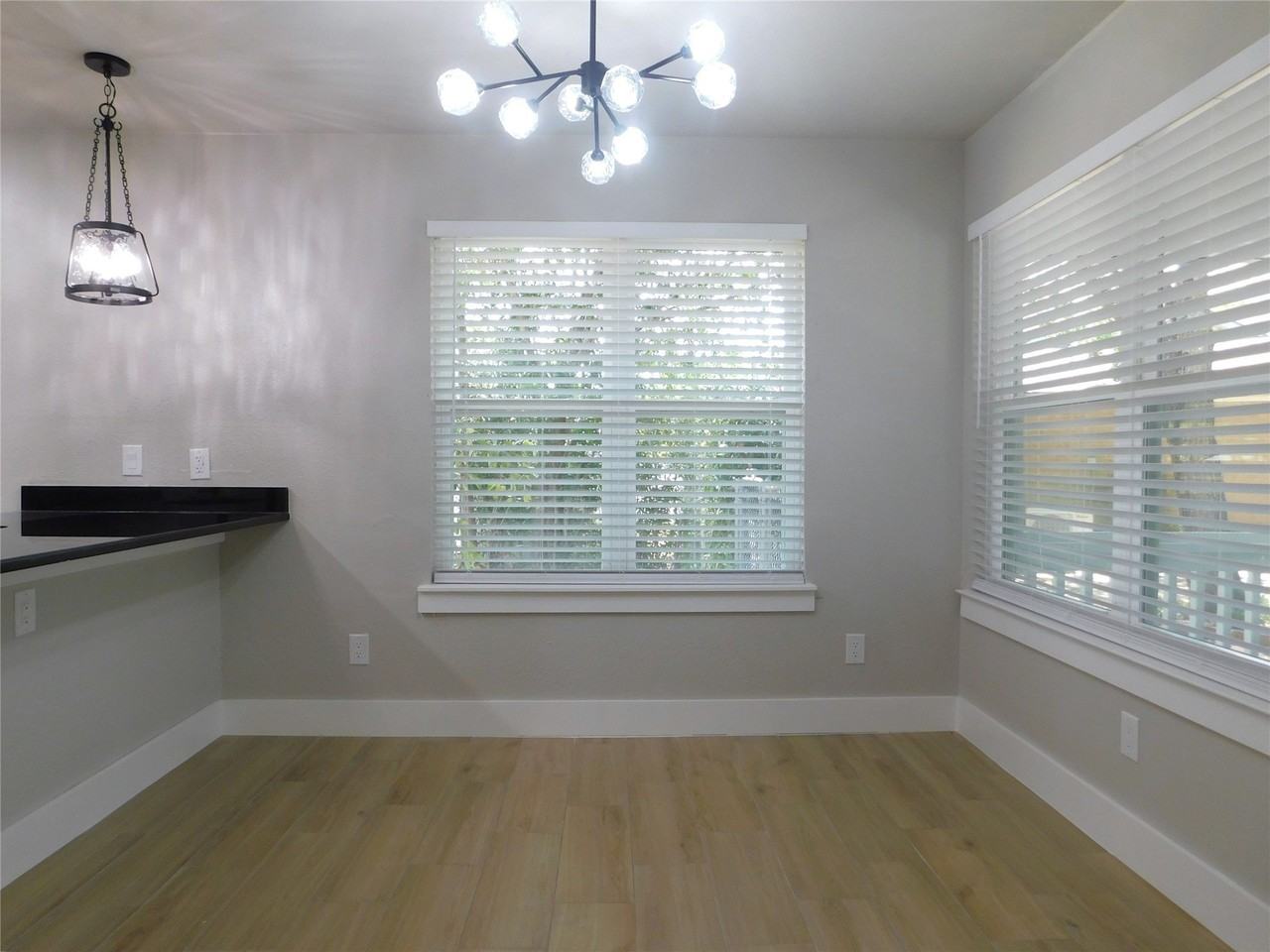 404 Woodson Cir - Photo 7 of 31