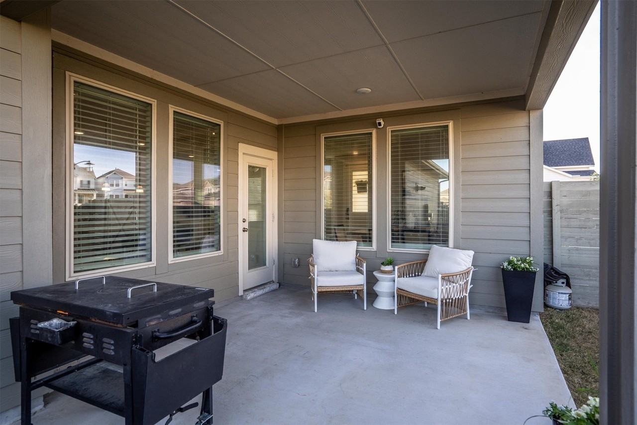 1346 Roundup Way - Photo 7 of 39