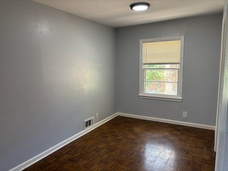 3363 Cromart Ave - Photo 4 of 20