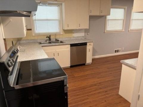 3363 Cromart Ave - Photo 6 of 20