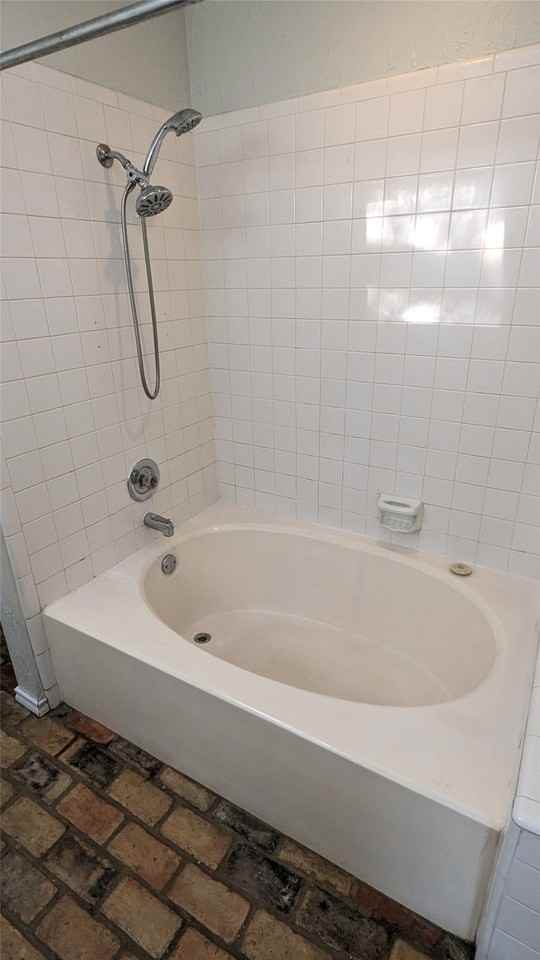 2706 Parkview Dr - Photo 7 of 19
