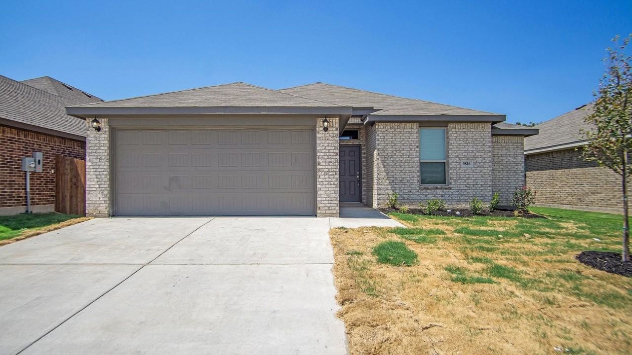 9816 Mescalbean Blvd - Photo 3 of 24