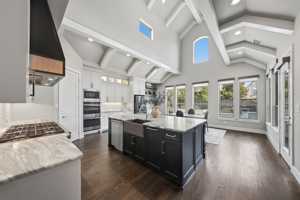 featured image of 1410 Devonshire Dr