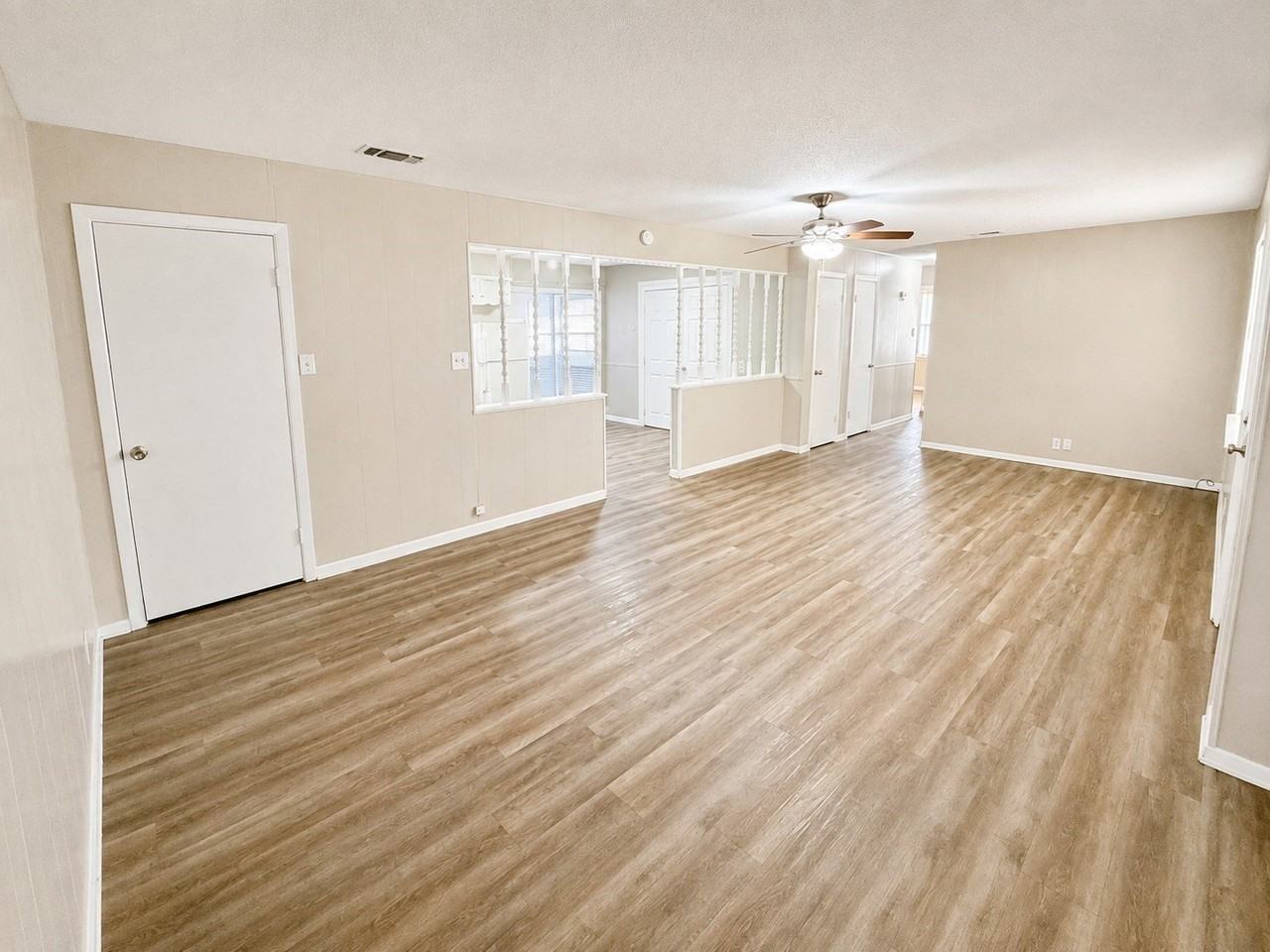 1902 Joslin St - Photo 3 of 13