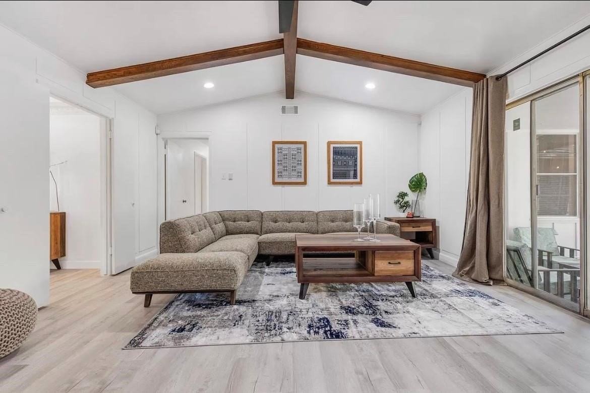 1656 Russell Glen Ln - Photo 2 of 23