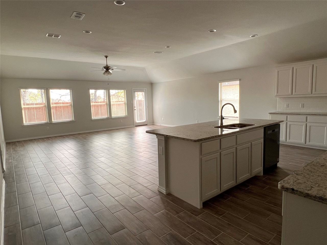 5744 Brookville Dr - Photo 3 of 31